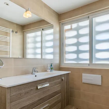 First Line Апартаменты