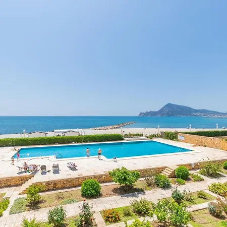 First Line Апартаменты Альтеа